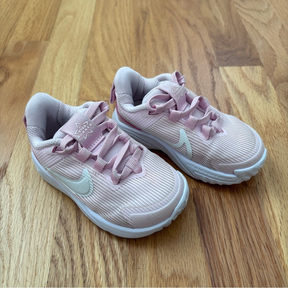 Nike Star Runner 4 Toddler Sneakers Pink/White – Size 5C (11cm) – Good Condition